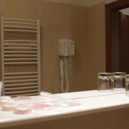 Grand 3* Nové Zámky